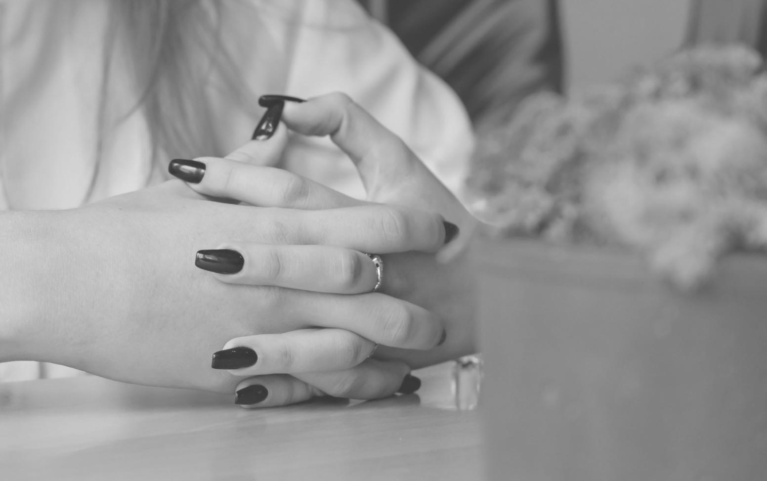 Area dedicata alle decorazioni artistiche e nail art avanzata